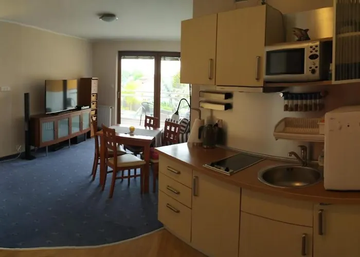 Books & Sun By The Sea 아파트